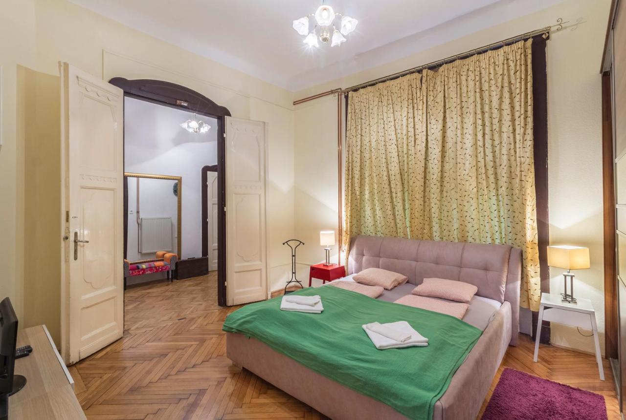 Bessara Apartment บูดาเปสต์ ภายนอก รูปภาพ