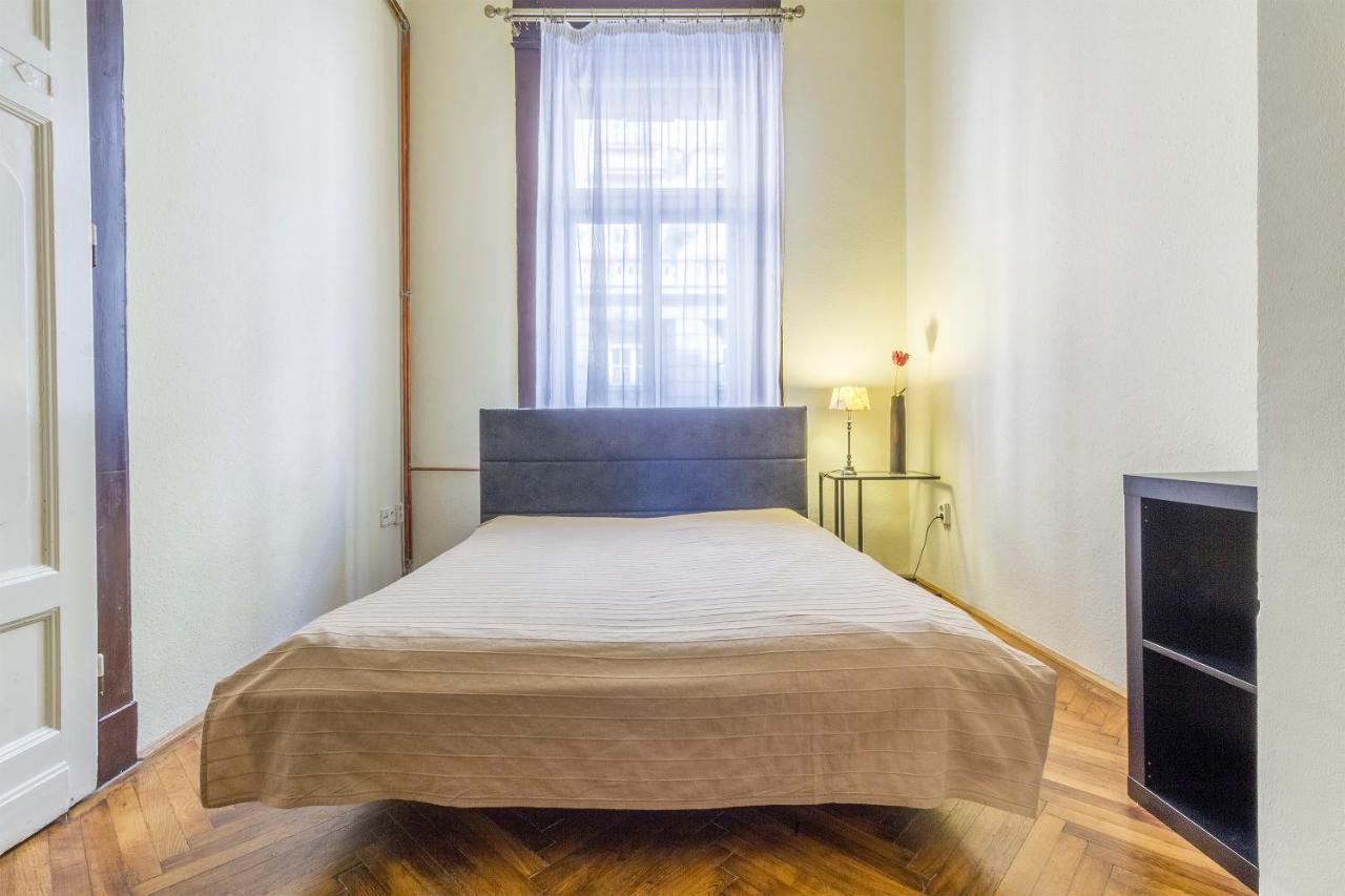 Bessara Apartment บูดาเปสต์ ภายนอก รูปภาพ