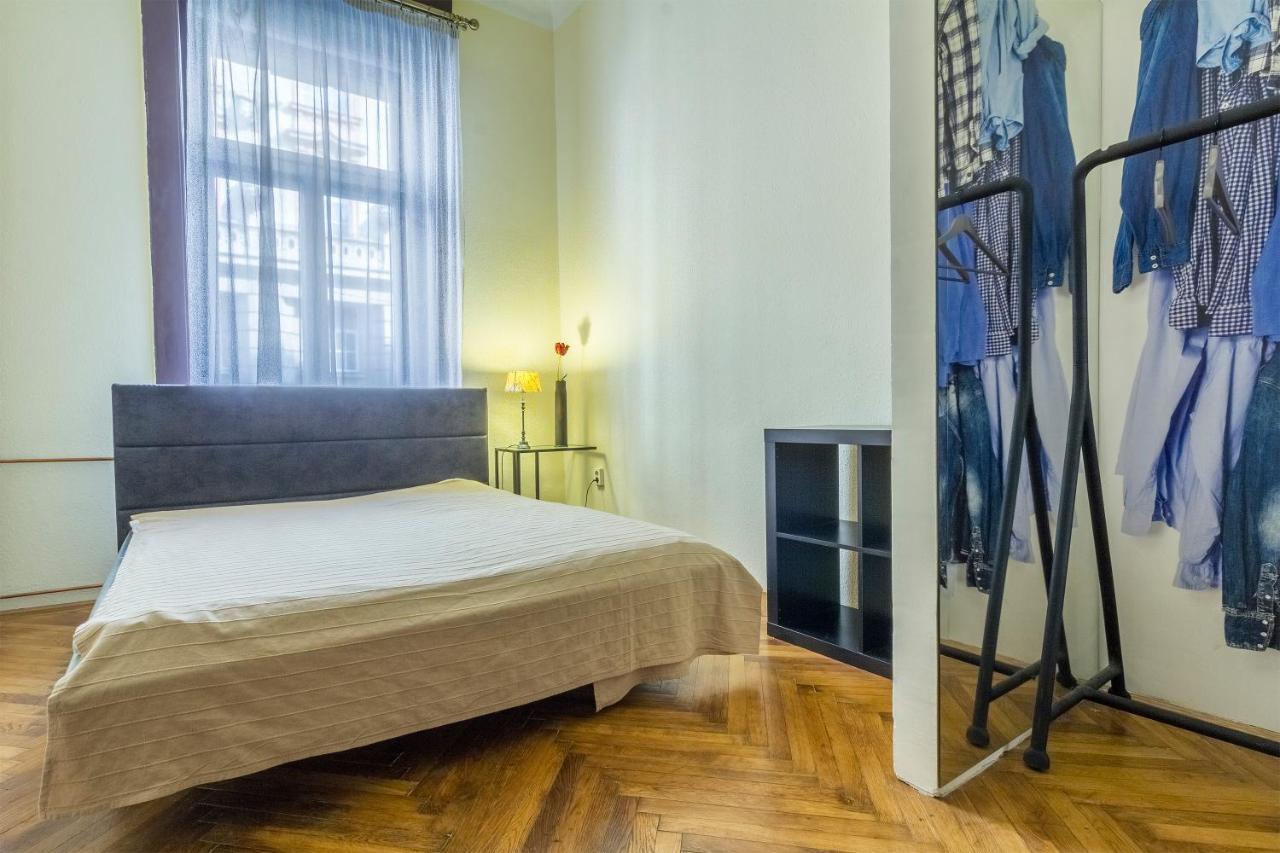 Bessara Apartment บูดาเปสต์ ภายนอก รูปภาพ